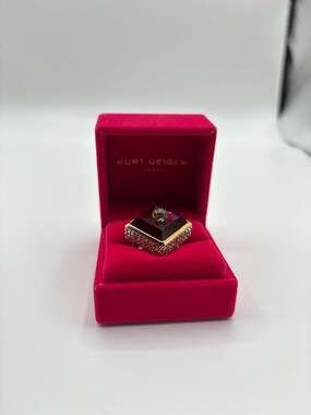Kurt Geiger London Eagle Head Bezel Crystal Cocktail Ring Size 8.5